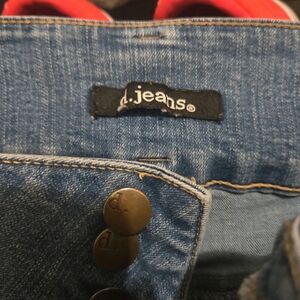 D. Jeans Women's Classic Blue Cropped Jeans